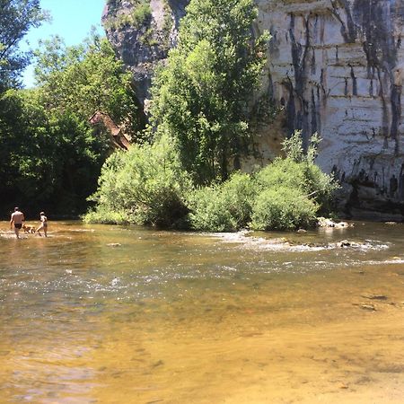 Les Sentiers Du Causse Hotell Lentillac du Causse Exteriör bild