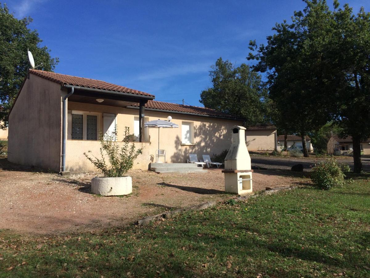 Les Sentiers Du Causse Hotell Lentillac du Causse Exteriör bild