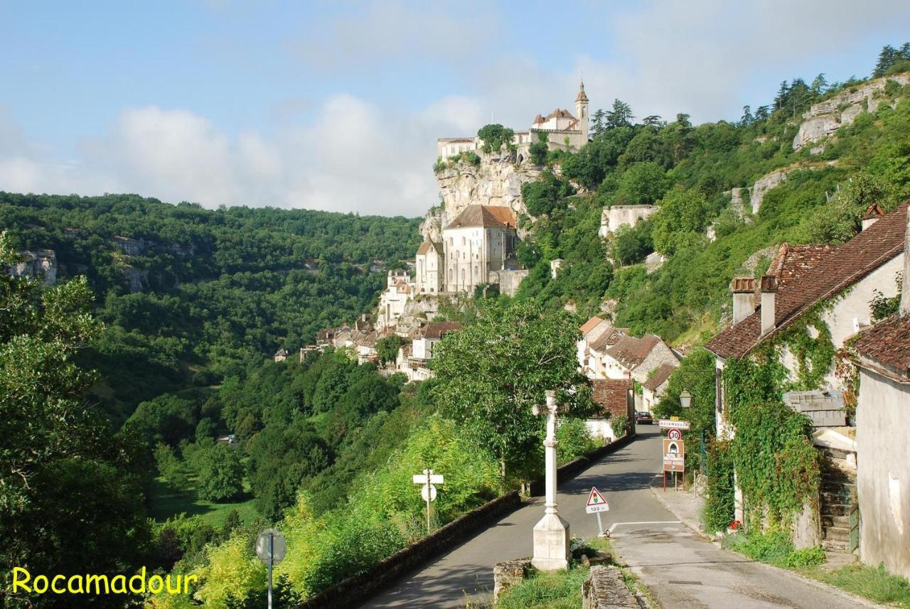 Les Sentiers Du Causse Hotell Lentillac du Causse Exteriör bild